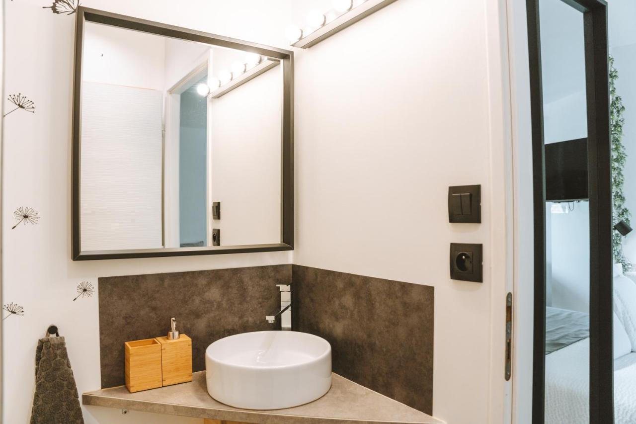 Sky - Gite Meuble & Confort Drome - Ecolodgite Laveyron المظهر الخارجي الصورة